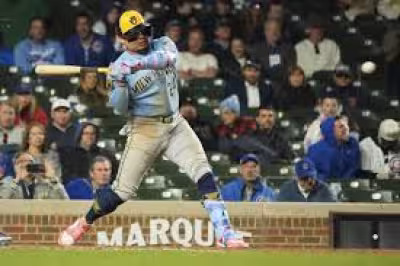 William Contreras Catches as Brewers Break 47-Lineup Streak vs Dodgers