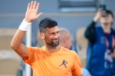 Alejandro Davidovich Fokina levels first-round match at Roland Garros after second-set win