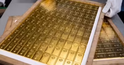 Central Intelligence Agency Ex-Officer Accused of Hoarding $40M in Gold Bars